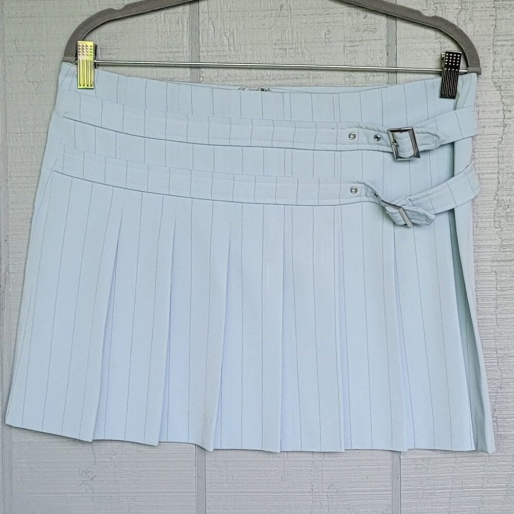 View Y2K Pleated Mini Skirt With Buckle Belt. Size 8